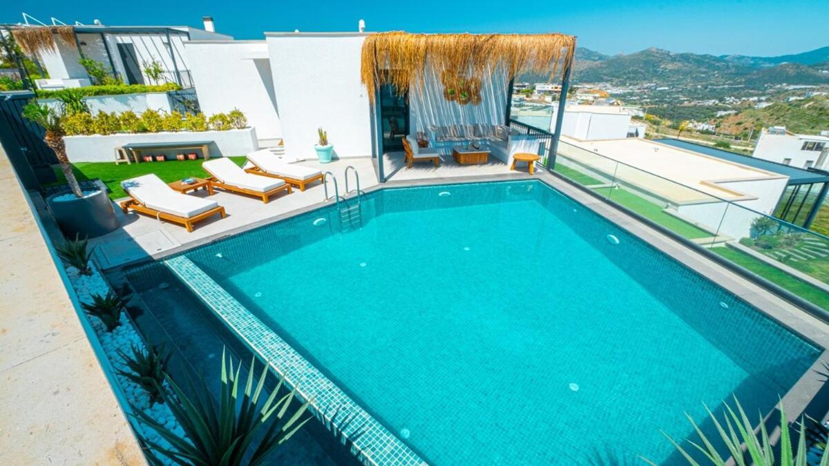 Magic Private Pool *