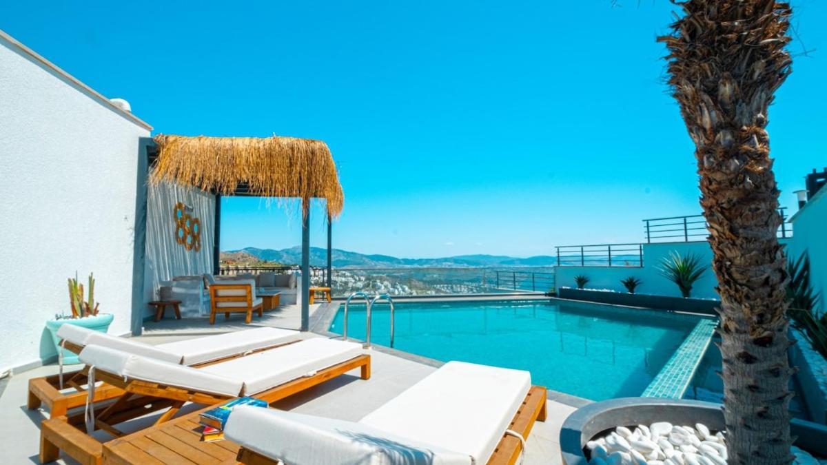 Magic Private Pool